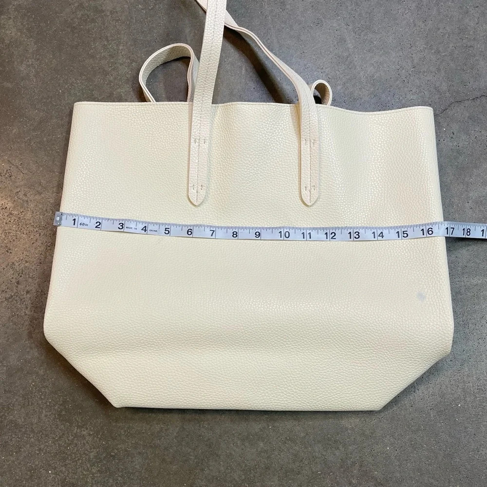Ulta Beauty Overnighter Weekend Tote Bag Cream Shoulder Strap - Picture 6 of 8